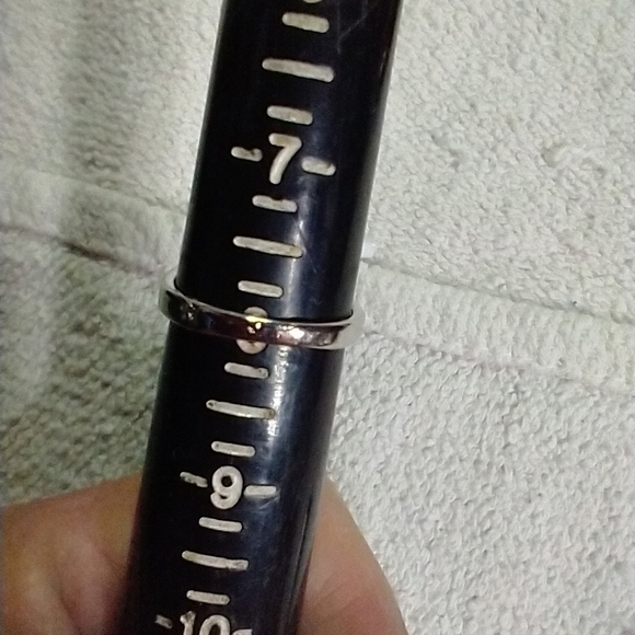 Silvertone gold 🥇 🪙 stone 🪨 ring 💍8 - Picture 2 of 5